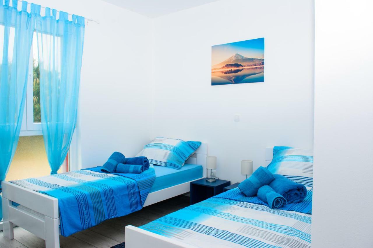 Rose Garden Apartment *